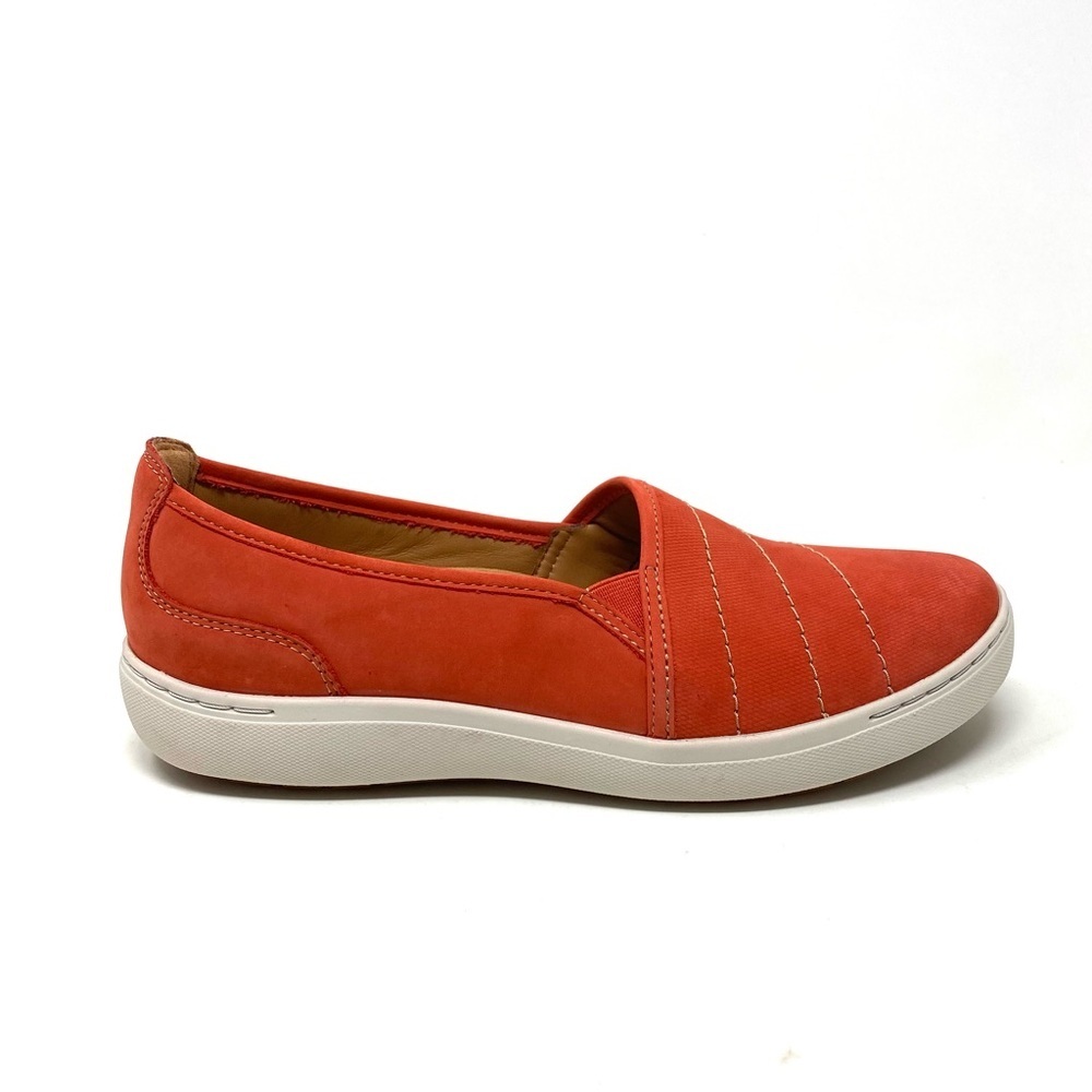 Clarks Nalle Violet Leather Flats Grenadine Size 9M – New in Box